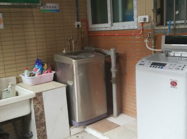 武汉市青山区怡江苑社区养老院
