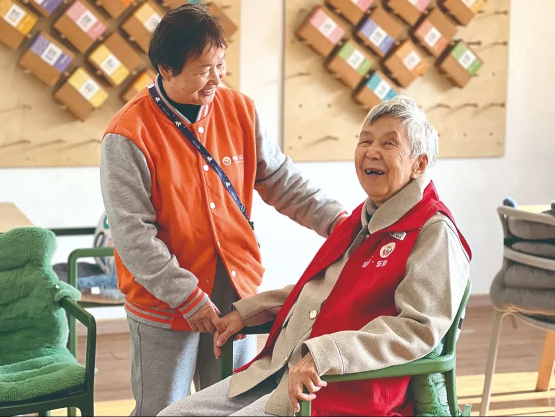 气温下降了，但为老服务的温暖升高了