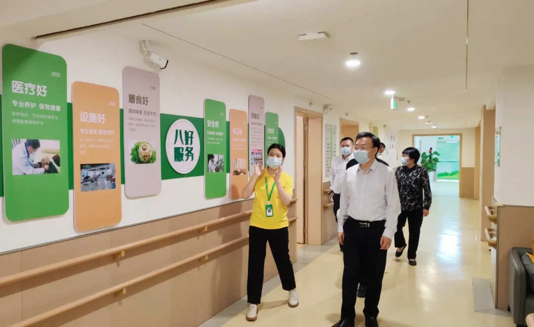 江苏省民政厅副厅长邱泽森率队调研华邦美好家园（海口）孝慈苑