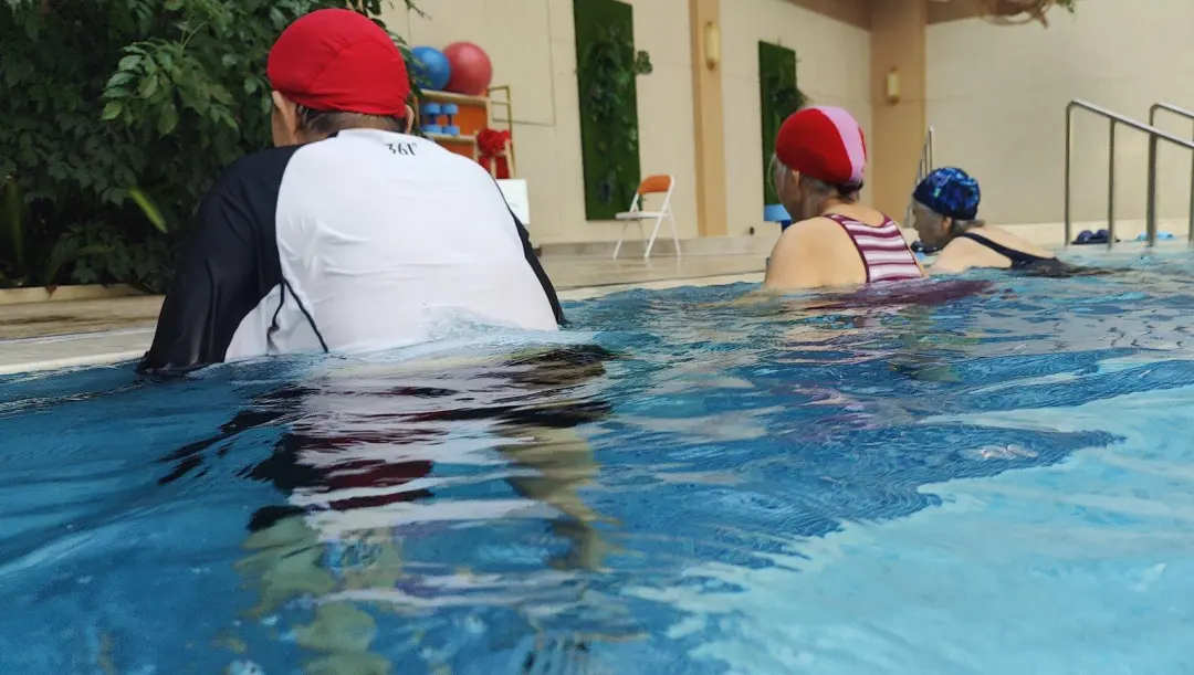 水疗康复怎么做的悦之府汤泉运动水疗训练，焕活长者身心的康养绿洲_https://www.jmylbn.com_新闻资讯_第10张