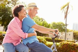 老年人住房政策：舒适安全的居住环境为老年人保驾护航